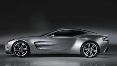 孟美岐23岁成为周传雄导师引争议：她的资历如何？